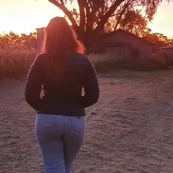 vellabrown